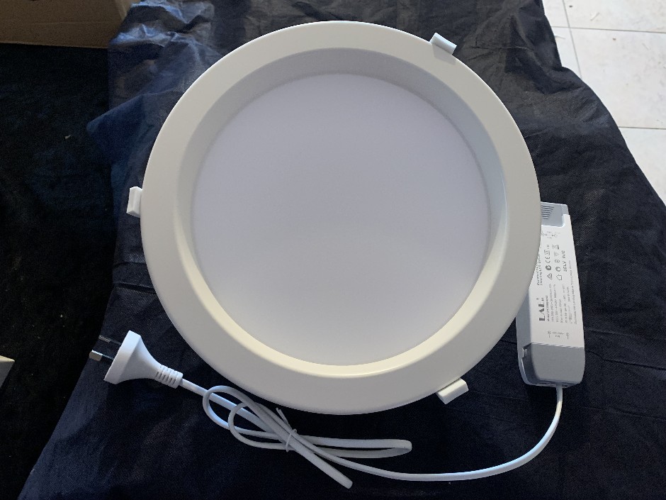 4 x LAE LED Downlights, 40W (Unused)