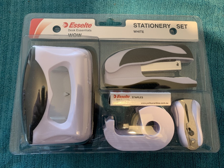 <p>12 x Esselte Stationery Sets, White (Unused)</p>