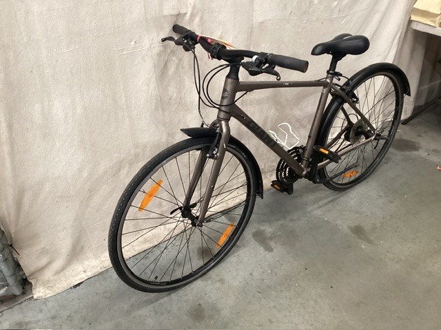Giant Hybrid Road Bike