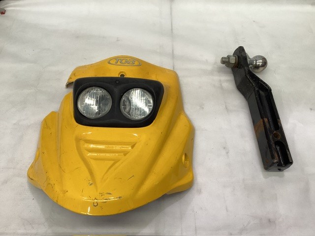 <p>Tow ball Hitch And TGB Motorcycle Fender</p>