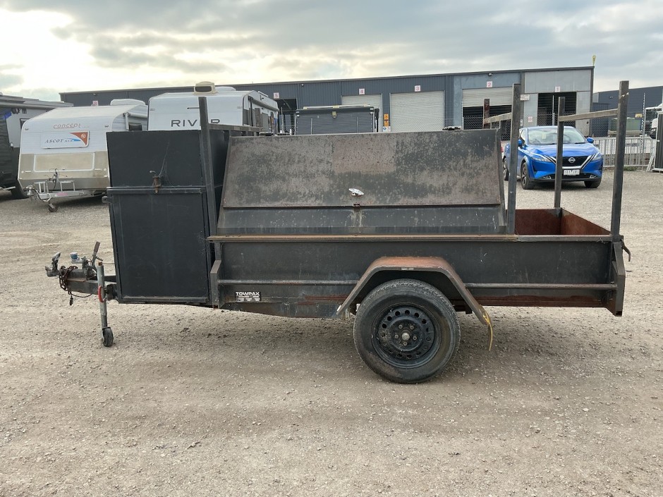 <p>2011 Towpax Tradesman Single Axle Trailer</p>