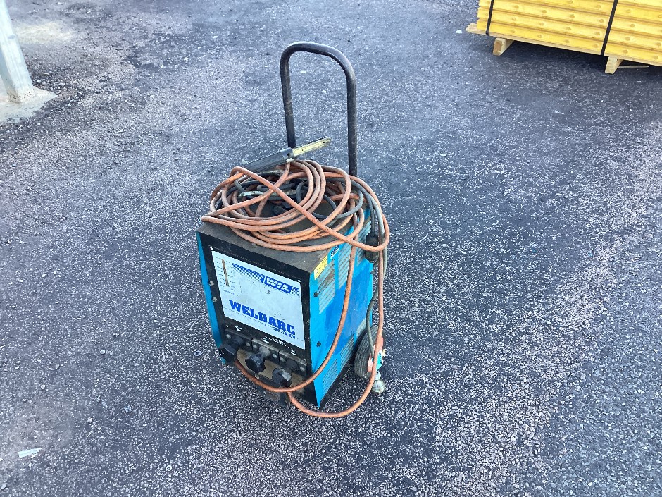 <p>WIA Weldarc 230 ARC Welder</p>