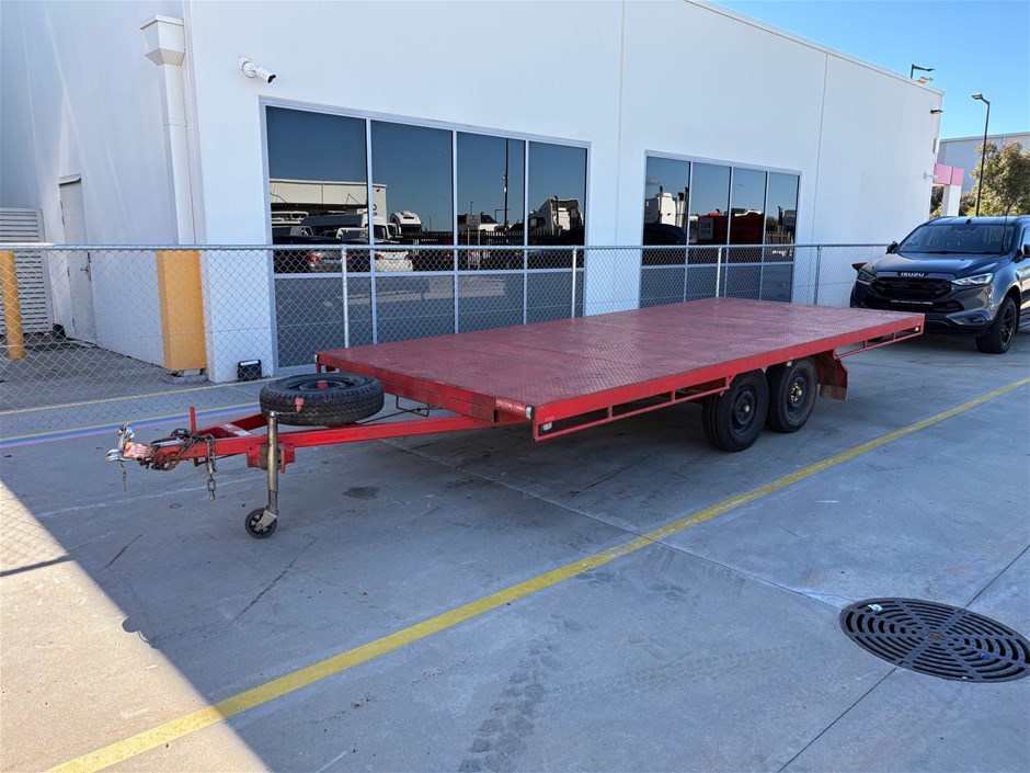 <p>2018 U-Tow Flat Top Tandem Flat Top Trailer</p>