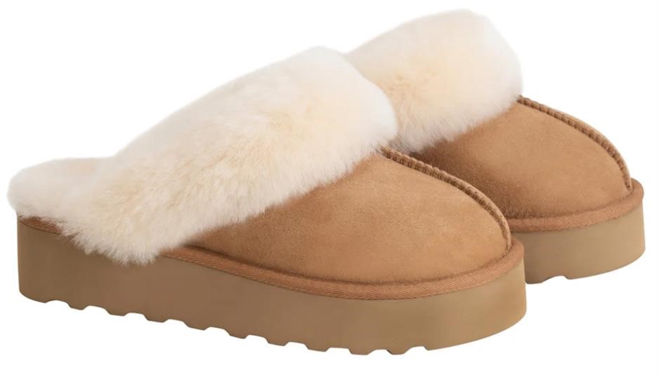 SIGNATURE Women's Shearling Platform Slippers, Size US10 / EU41, Tan.