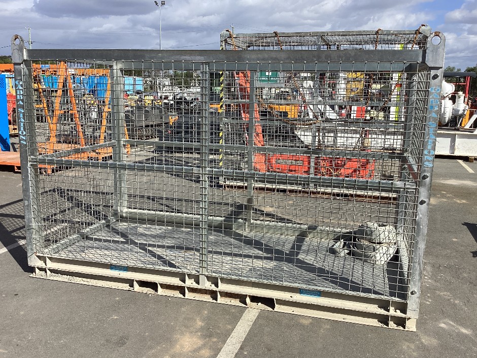 <p>Double Width Welded Wire Mesh Pallet Cage</p>