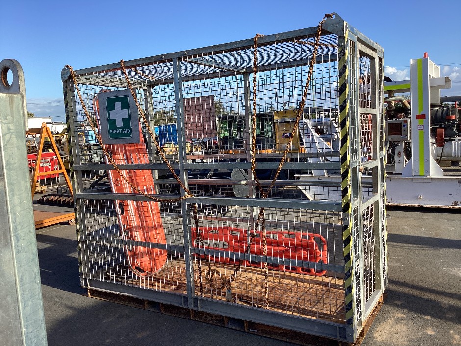 <p>First Aid Rescue Welded Wire Mesh Cage</p>