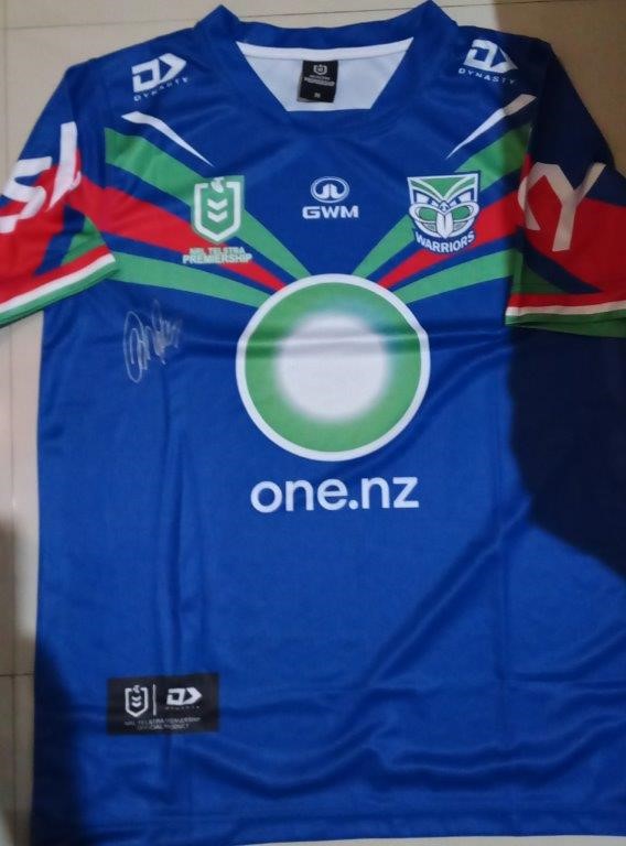 NZ WARRIORS GREAT STACEY JONES SIGNED JERSEY