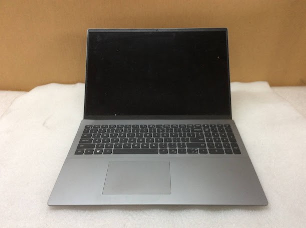 DELL Vostro 5620 Laptop i7-1260P 4GBRAM/256GB