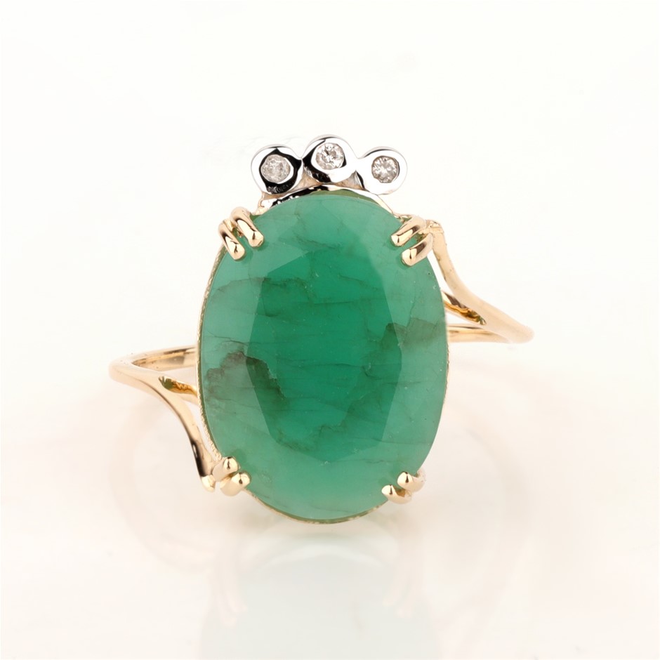 9ct Yellow Gold Natural Emerald & Diamond Ring