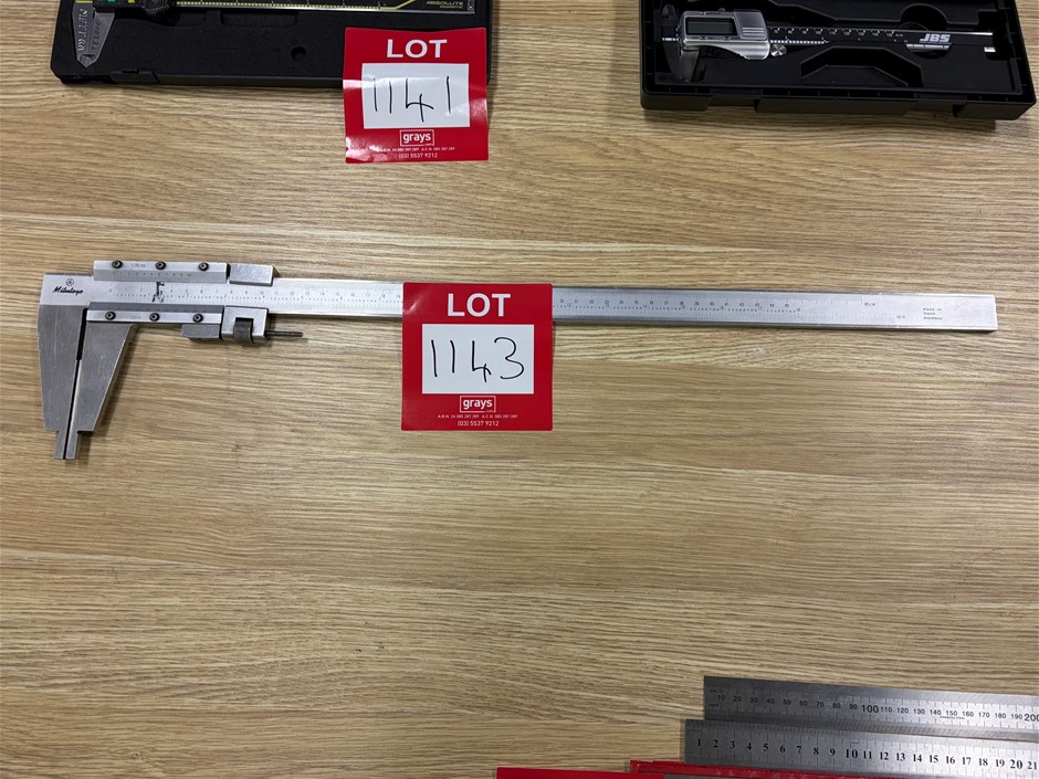 1 x Mitutoyo Vernier Caliper