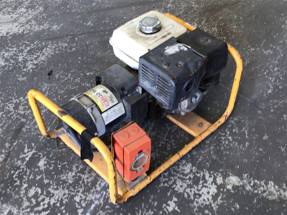 <p>Powerlite PH045 Generator</p>