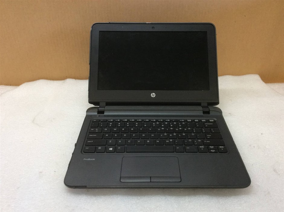 HP ProBook 11 G1 Laptop i3-5005U 4GBRAM 128GB Black