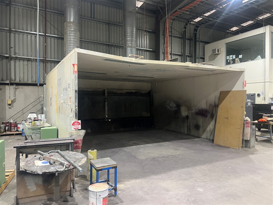 Spray Booth with Water Treatment Plant