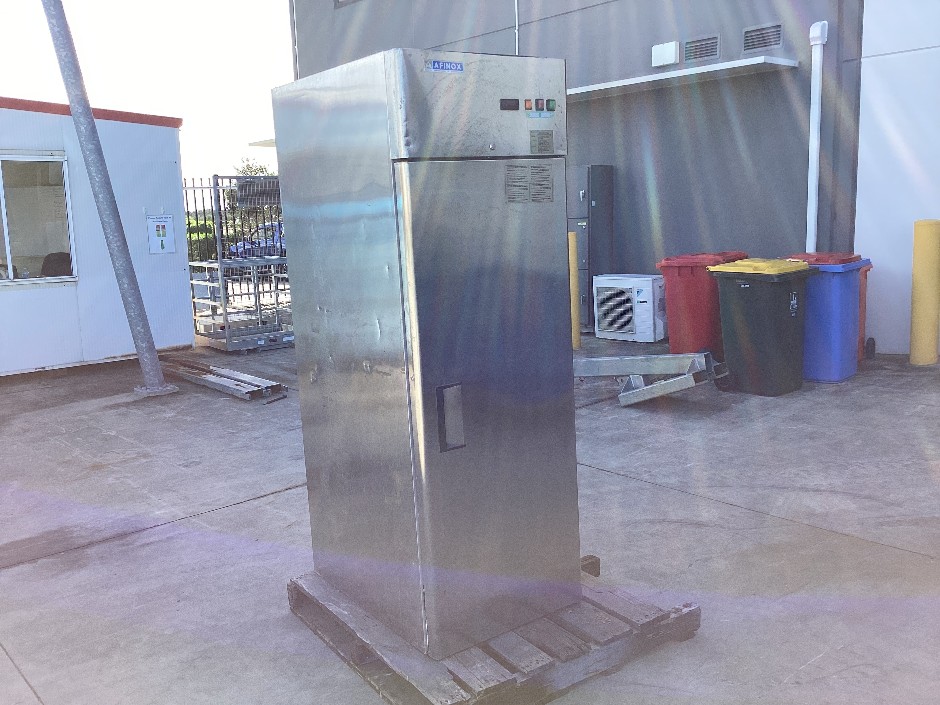 Mostly Unreserved Catering & Restaurant equipment