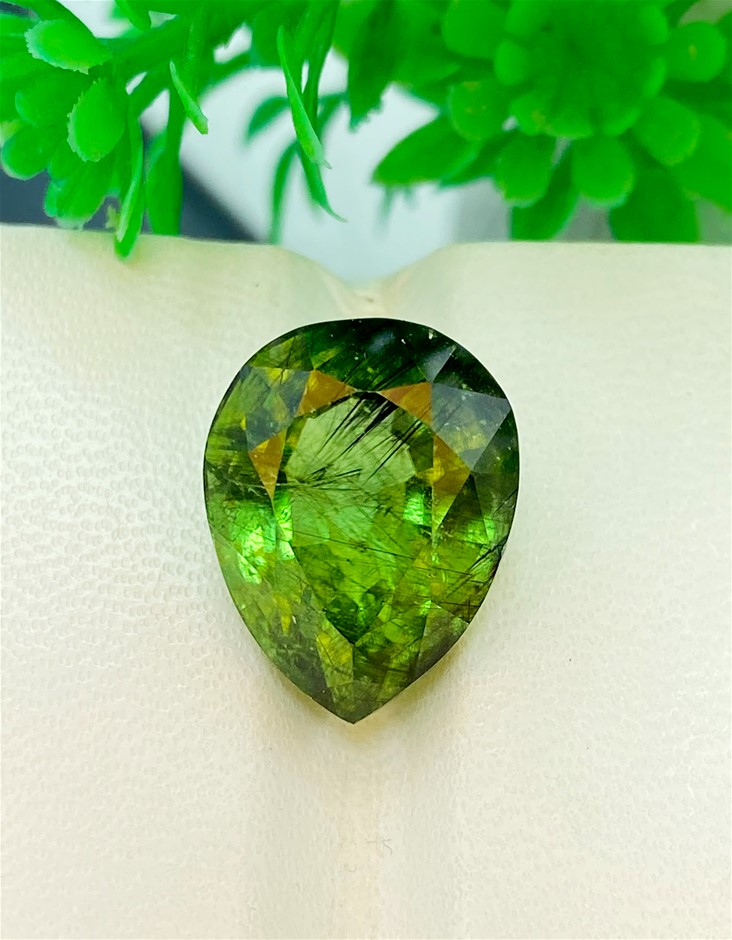 15.80 Carats Natural Rare Ludwigite Peridot