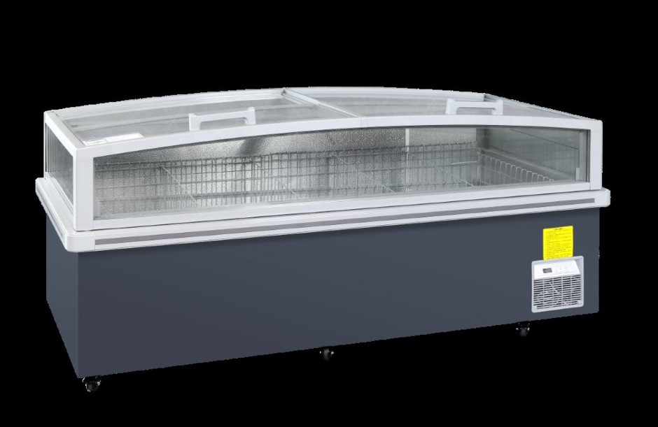<p>780L Supermarket Island Freezer on Castors</p>