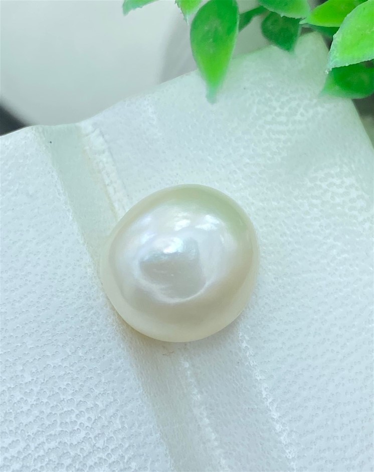 10.56 CT Lovely South Sea pearl