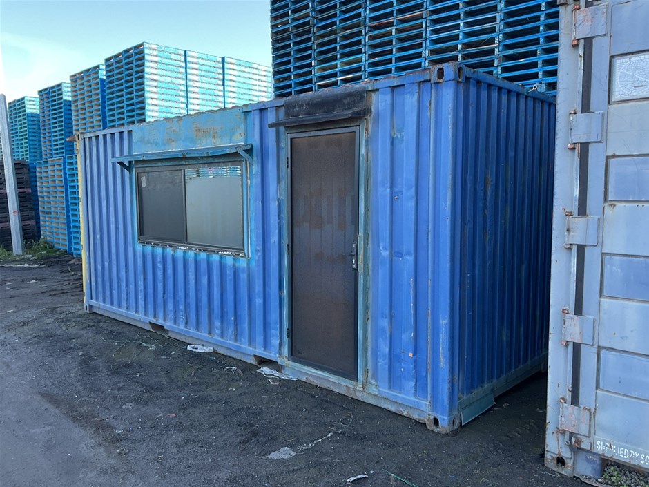 1 x  20 ft Container / Office