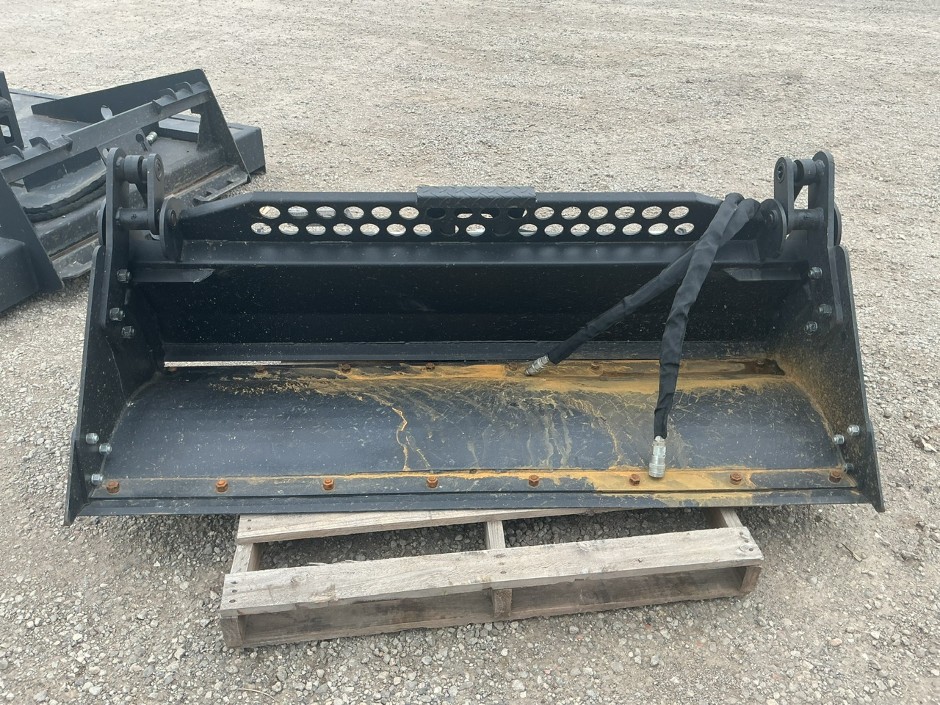 Unused Skid Steer 4 in 1 Bucket