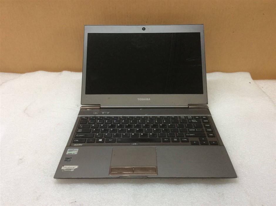 TOSHIBA SATELLITE Z930 Laptop I5-3337U 6GBRAM 256GB