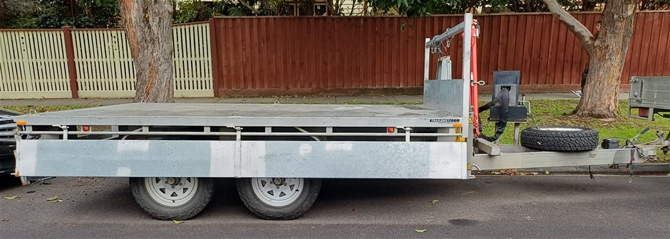 2023 Trailers 2000 Flat Top Trailer & 2022 Maxilift Crane