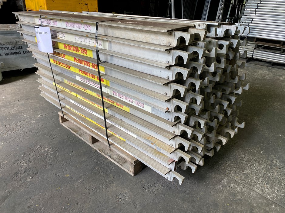 Bundle of Aluminium Scaffold Half Decks