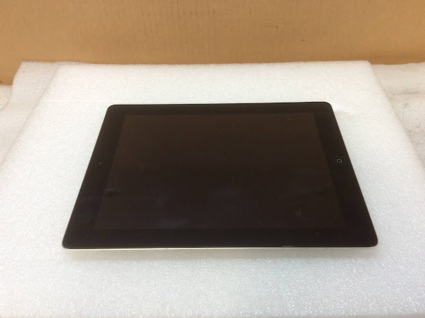 Apple iPad 4 (A1458) Tablet 16GB