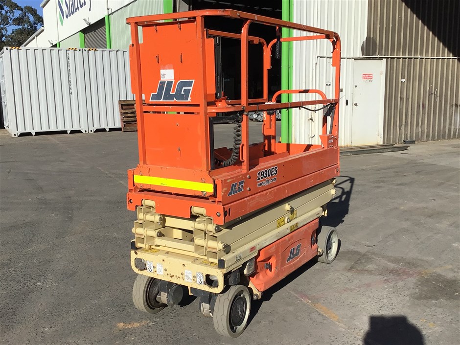<p>2017 JLG 1930ES Scissor Lift</p>