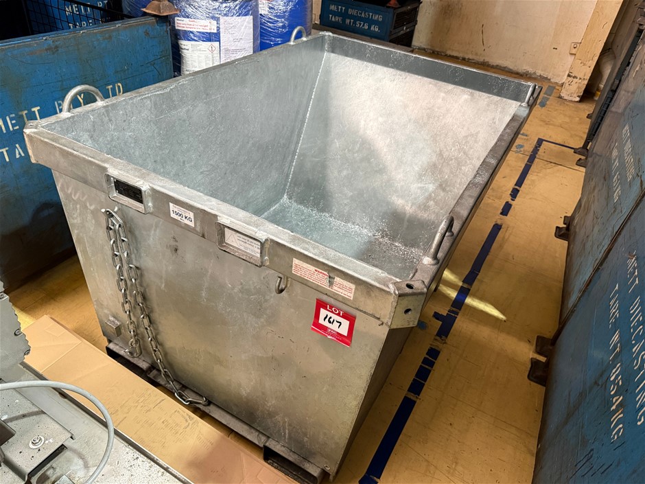 2023 East West Engineering Forklift Tipping Bin