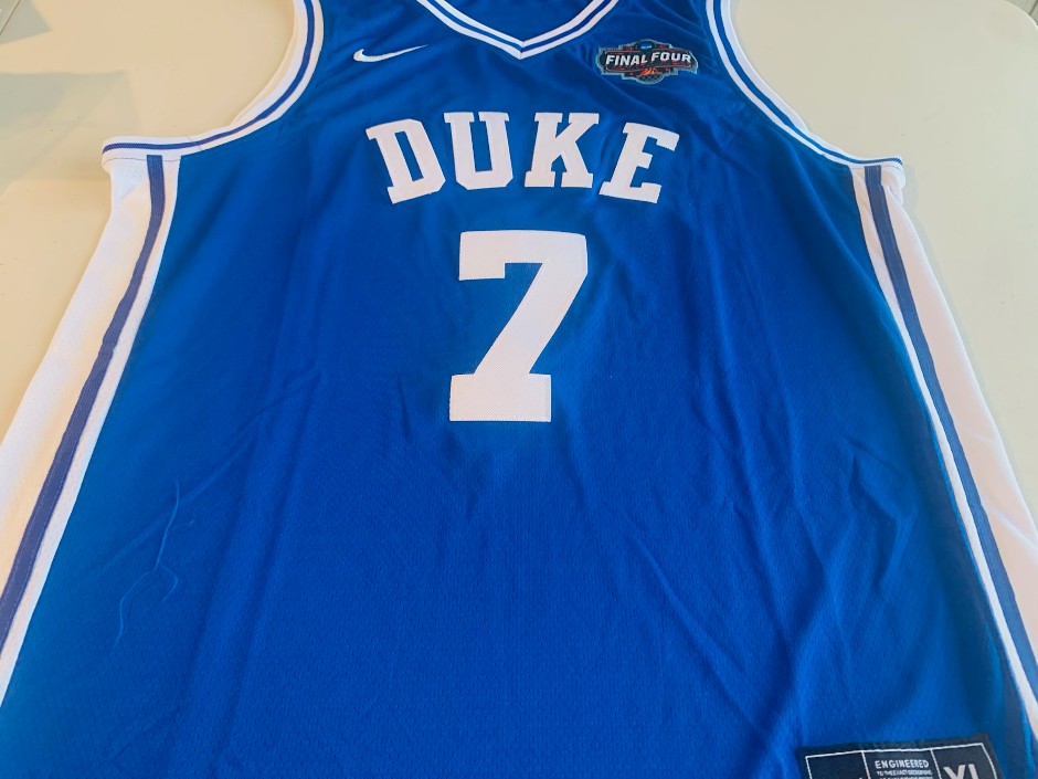 <p>Kon Knueppel signed Jersey - Duke Bluedevils ROOKIE AUTO - JSA</p>