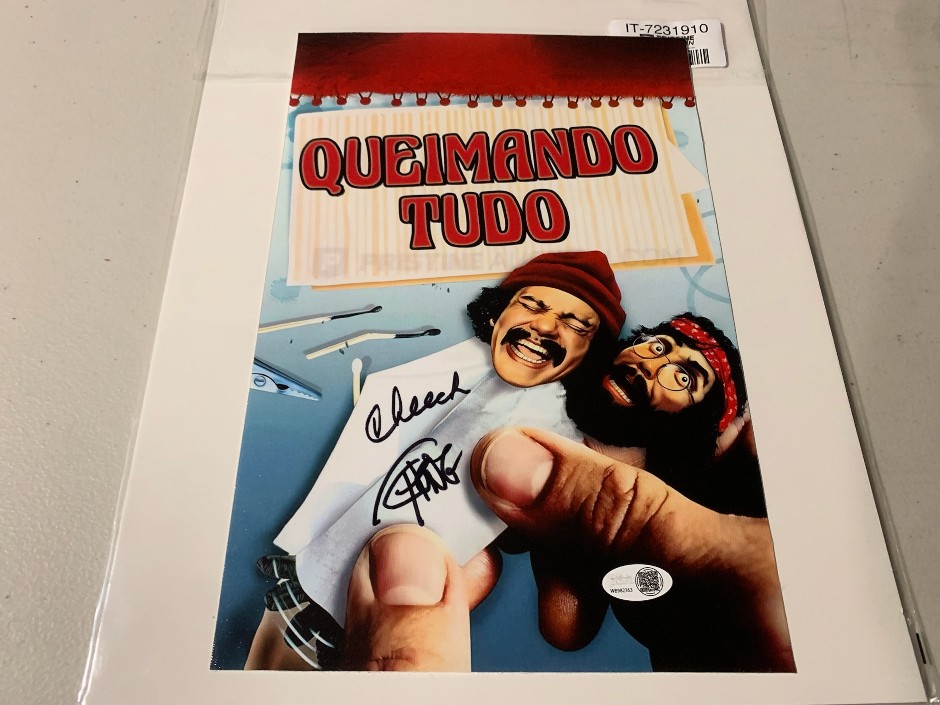 <p>Cheech and Chong signed small movie poster on canvas in Spanish</p>