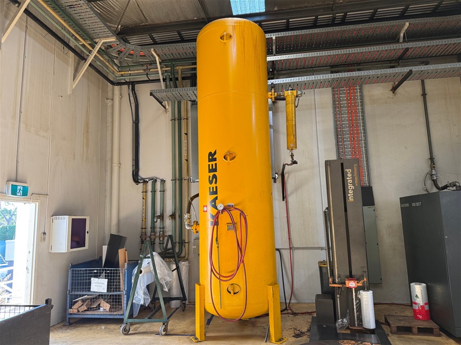 K.A.T Welding Engineers Vertical Air Receiver Tank