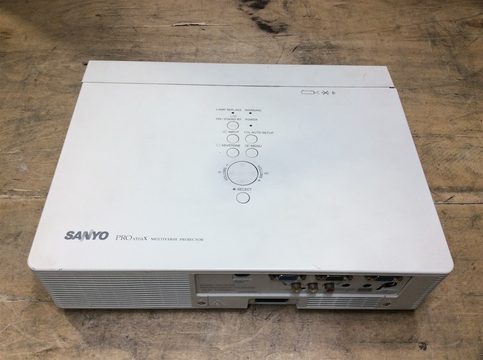 Sanyo PROxtraX Multimedia Projector
