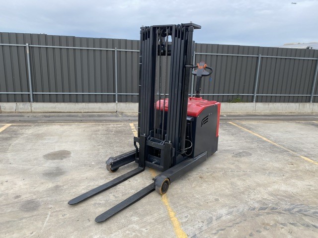 2025  QQCTD Electric Reach Stacker