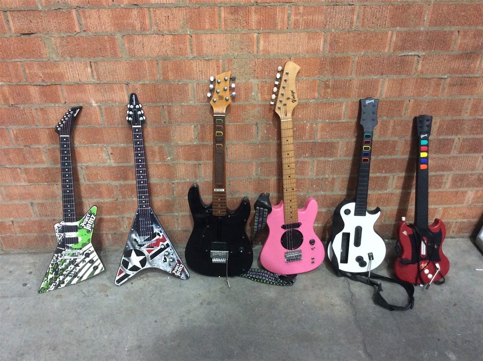 Mighty Gibson Guitar Hero Guitar Controllers And Electric Guitars