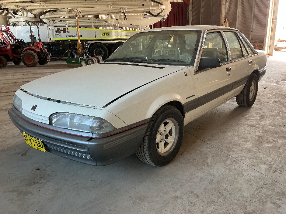 1987 Holden Commodore VL Petrol