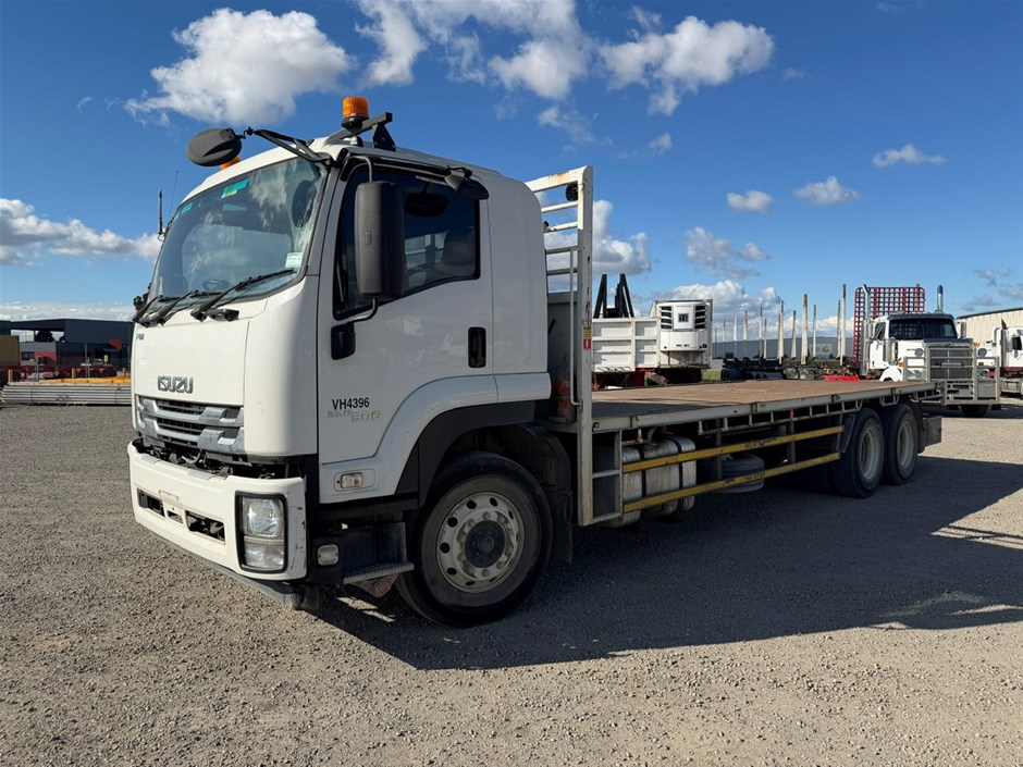 2019 Isuzu  FVM 6 x 2 Tray Body Truck
