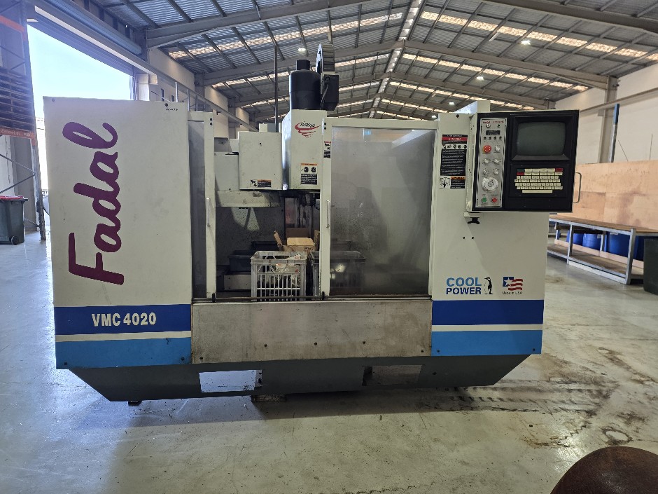 <p>Fatal CNC Milling Machine</p>
