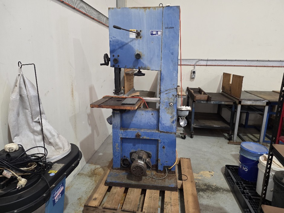 Leda Vertical Bandsaw