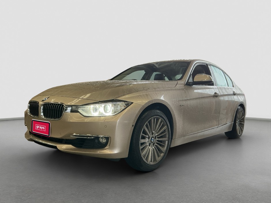 2014 BMW 328i Luxury Line Petrol