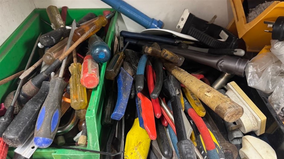 CLOSING DOWN SALE: Tools