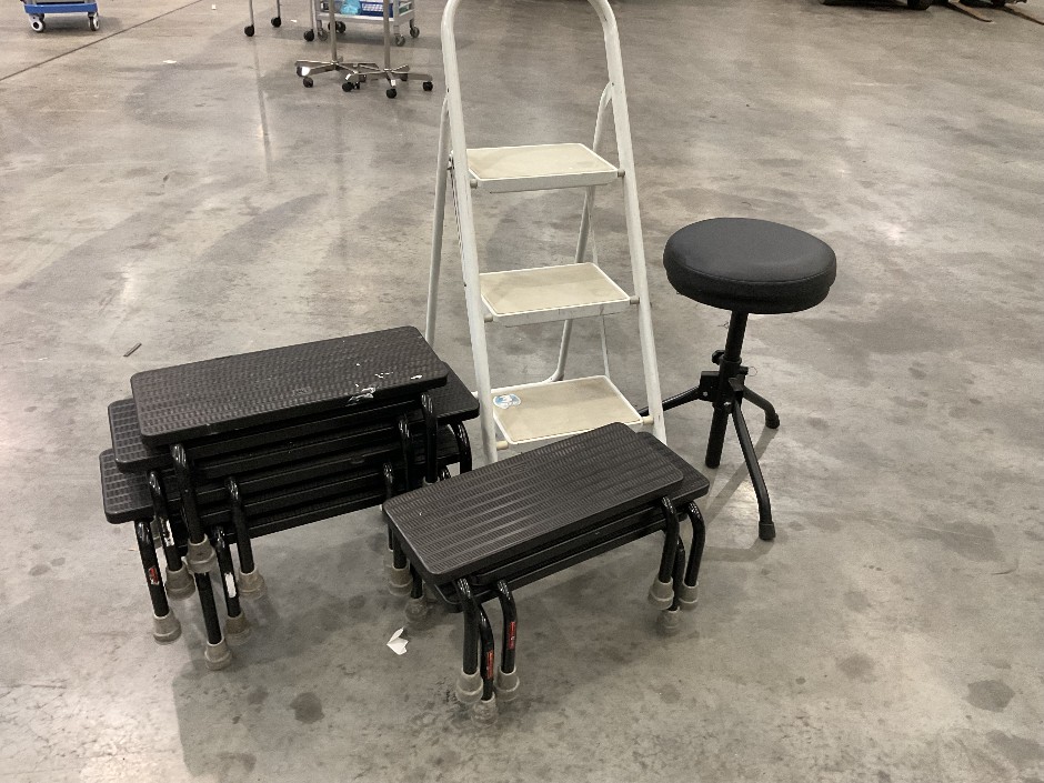 Step ladder, stool & steps