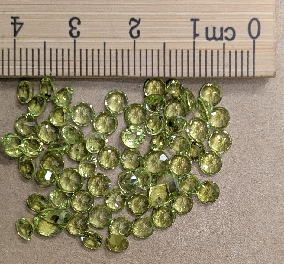 20 Carats Peridot Gemstones