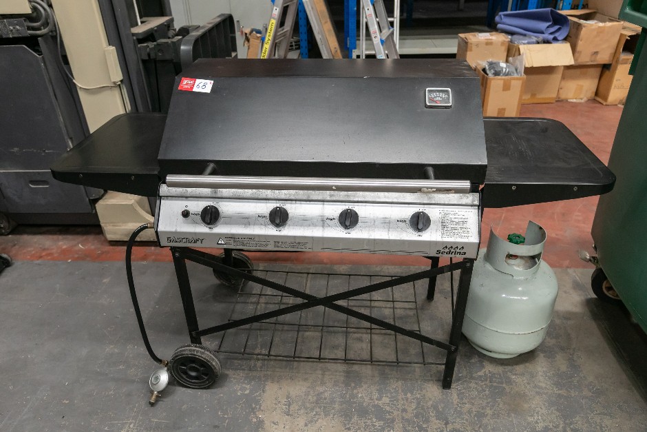 GAS CRAFT Sedrina 4 Burner Hooded Gas BBQ Mobile