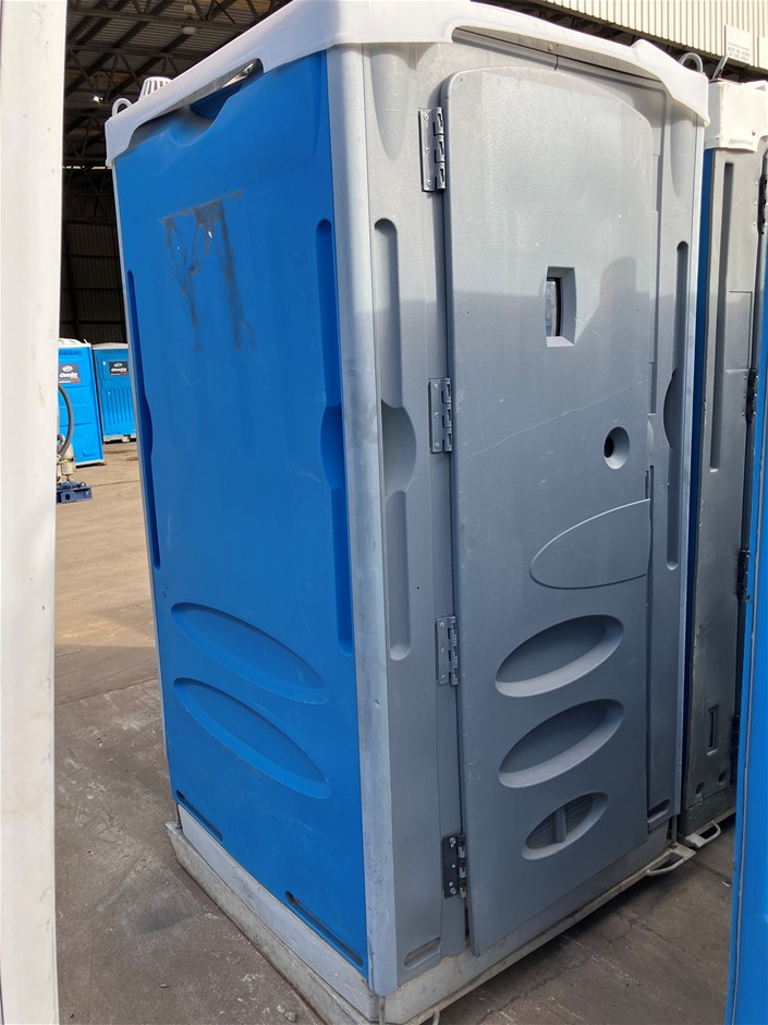 Portable Toilet - Fresh Water Flush - Glendenning
