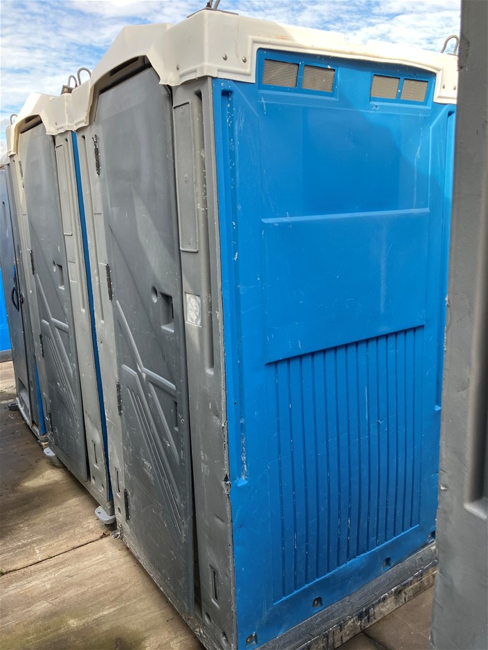 Portable Toilet - Fresh Water Flush - Glendenning