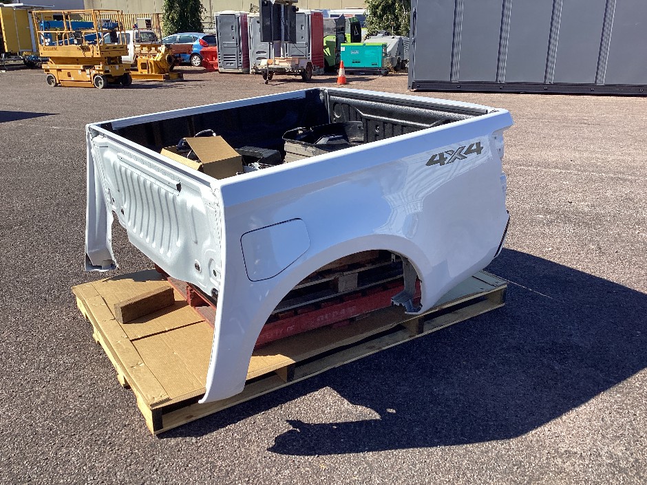 <p>2025 D-Max Dual Cab Tub</p>
