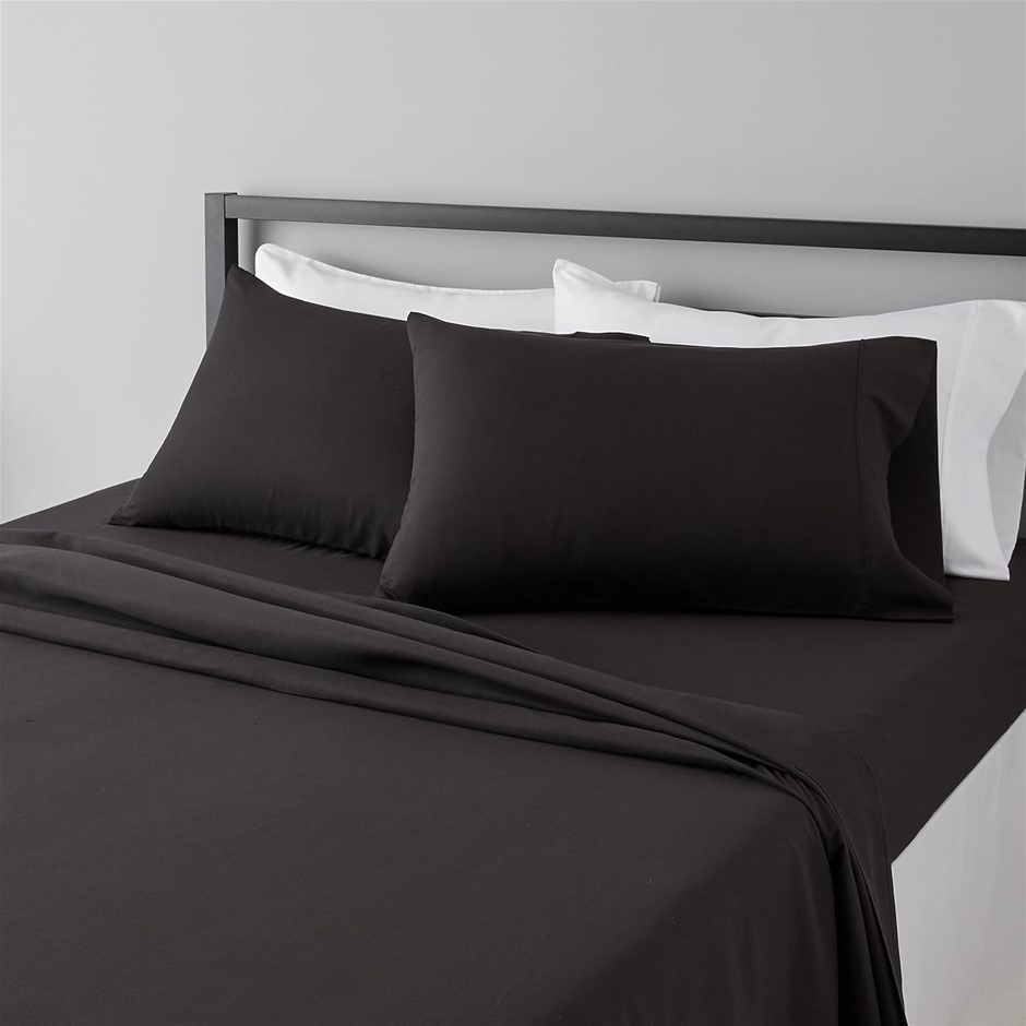 AMAZON BASICS Lightweight Super Soft Easy Care Microfiber 4-Piece Bed Shee