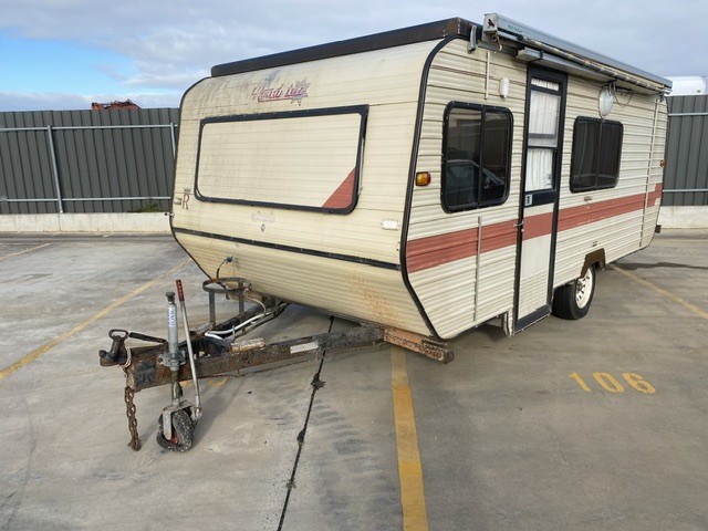 Roadstar Caravan