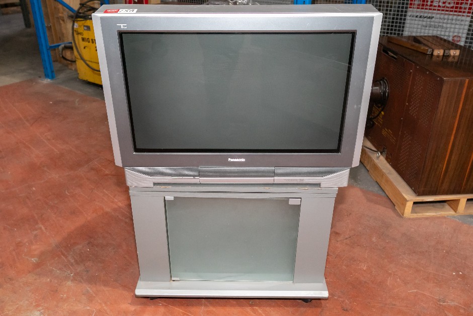 <p>Panasonic TX-75PW150 Colour TV with Stand</p>